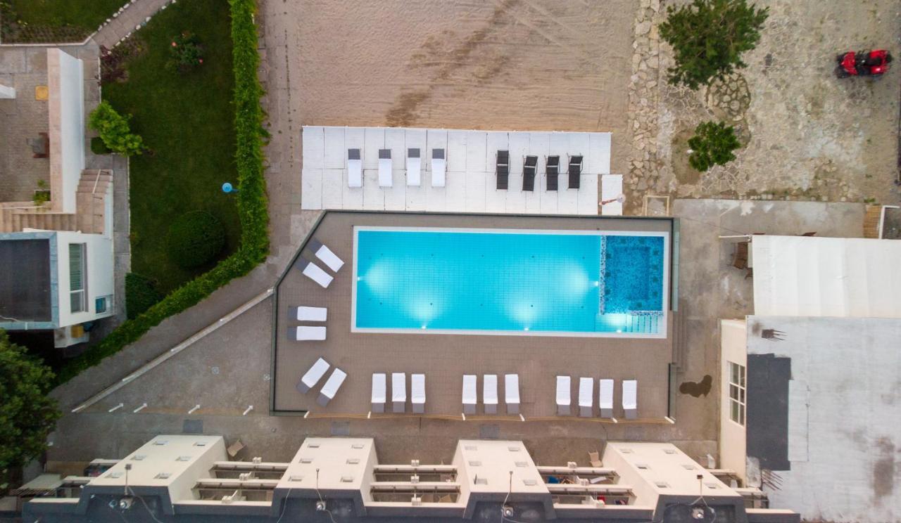 Jijo'S Hotel Mamaia Bagian luar foto