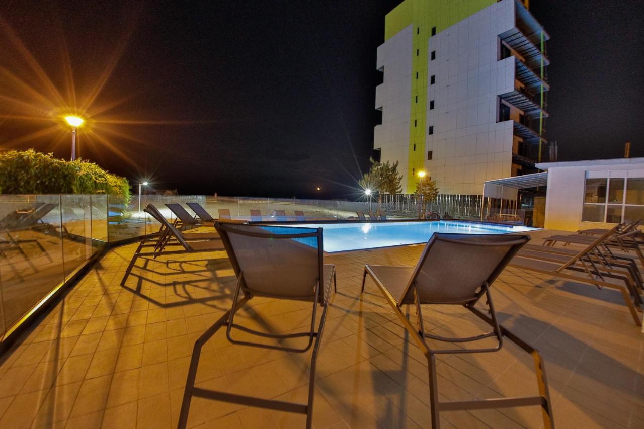 Jijo'S Hotel Mamaia Bagian luar foto