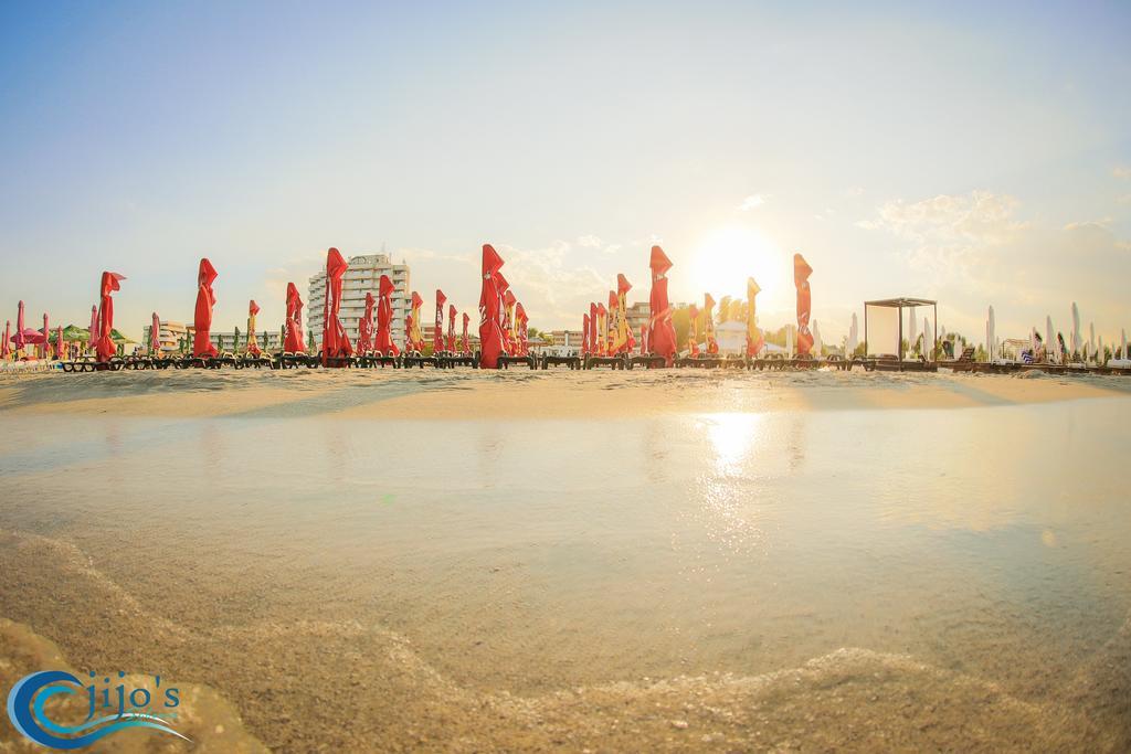 Jijo'S Hotel Mamaia Bagian luar foto